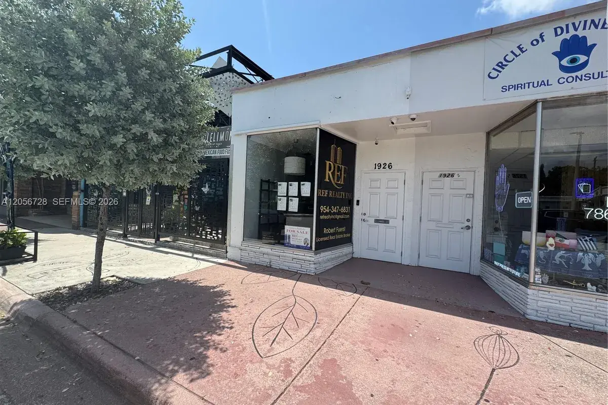 1926 Tyler St, Hollywood FL 33020