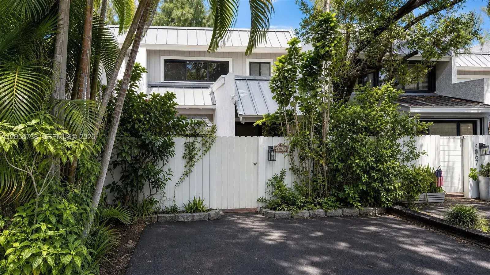 4863 SW 71st Pl, Miami FL 33155