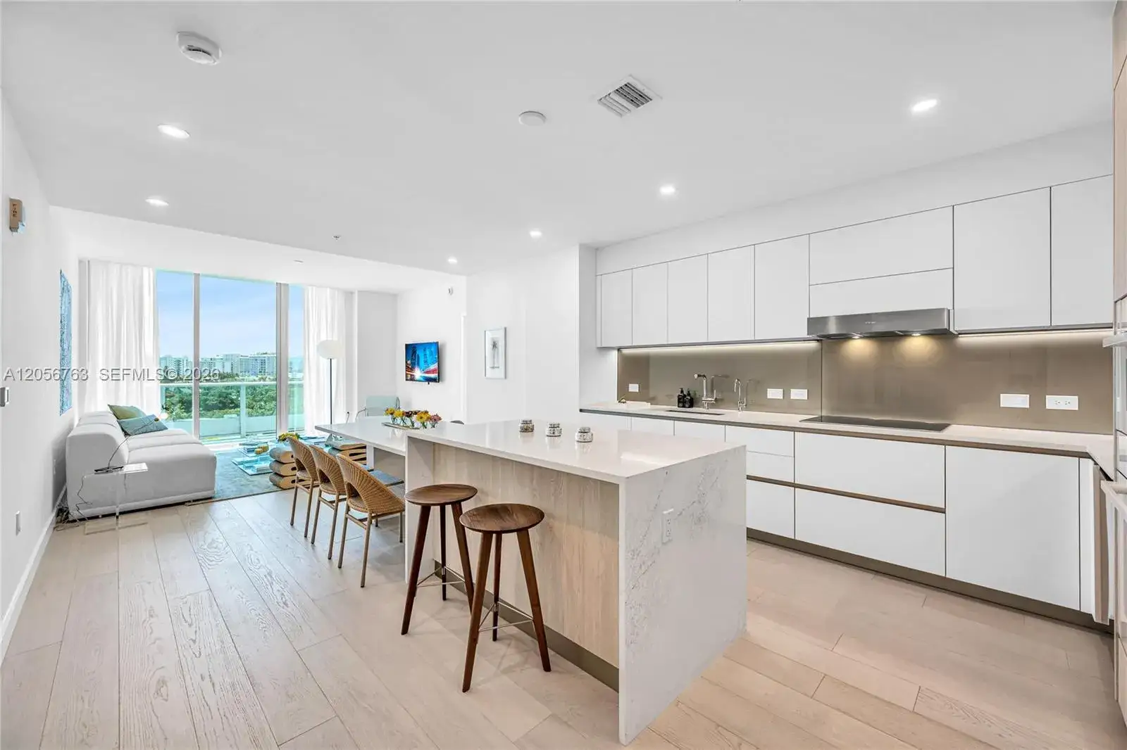 9201 E Bay Harbor Dr, Bay Harbor Islands FL 33154