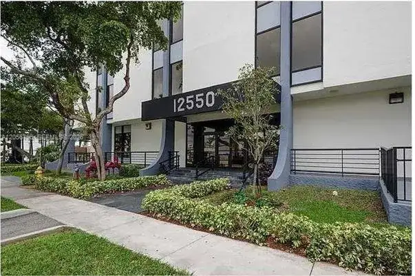 12550 Biscayne Blvd # 403, North Miami FL 33181 photo 3