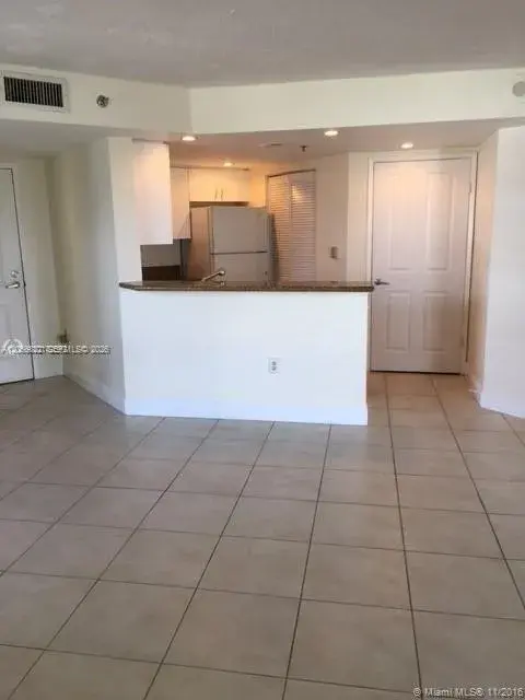 2351 Douglas Rd # 909, Miami FL 33145