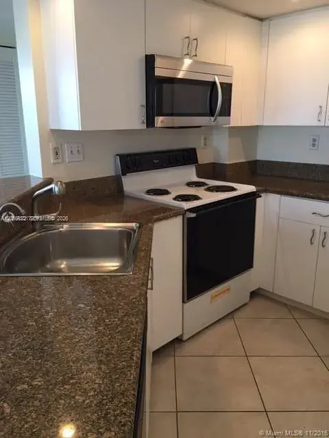 2351 Douglas Rd # 909, Miami FL 33145