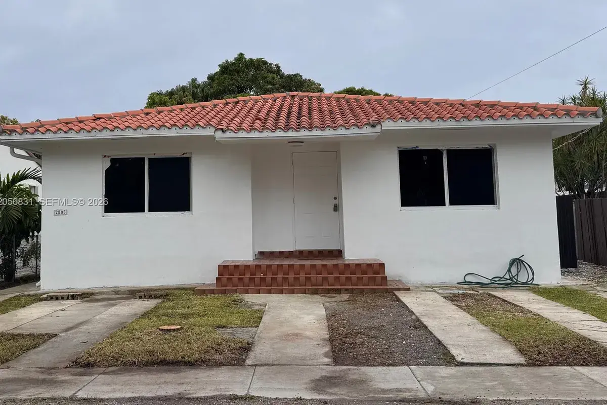 2803 SW 26th St # B, Miami FL 33133