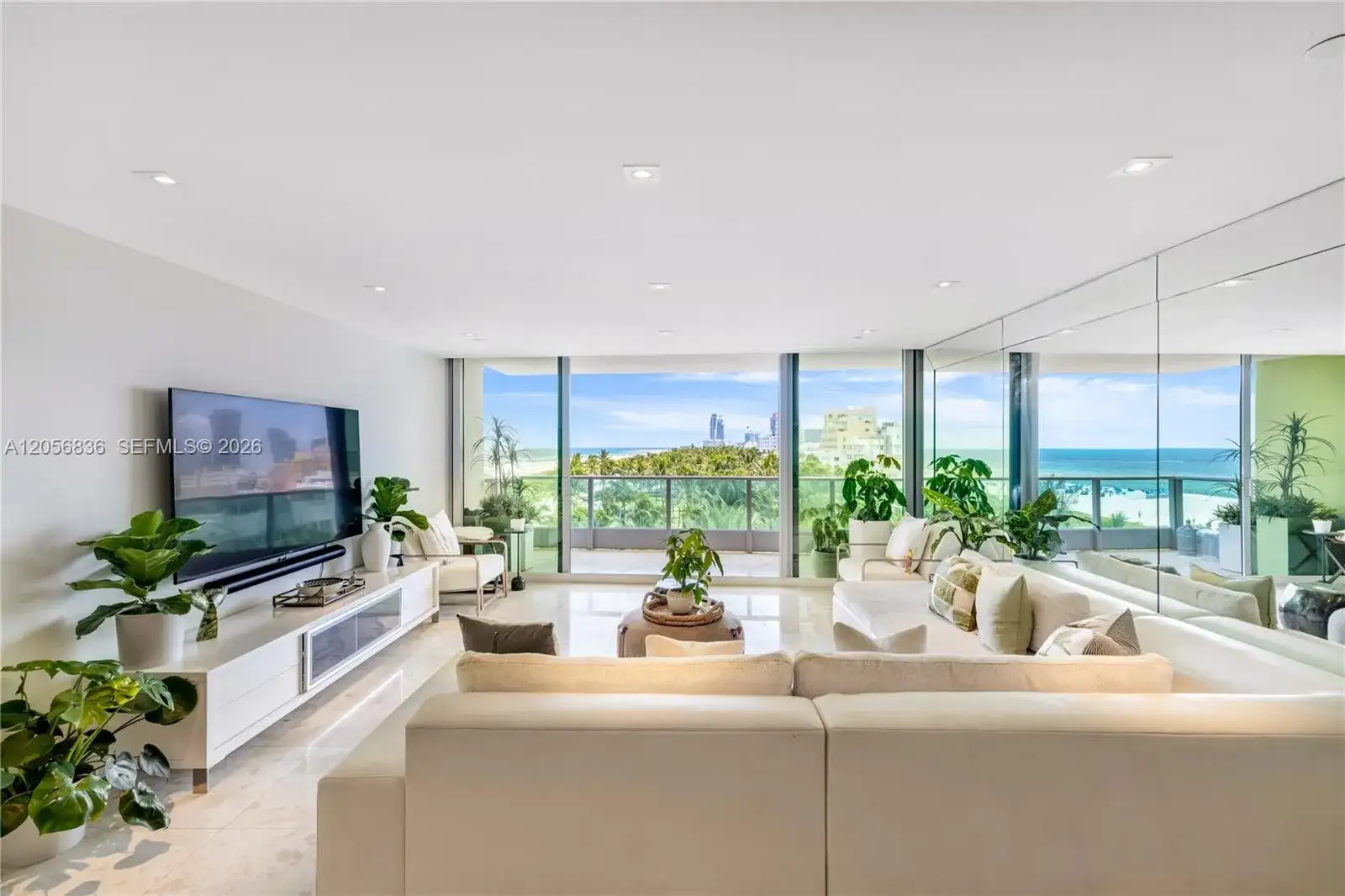 1455 Ocean Dr # 703, Miami Beach FL 33139 photo 4