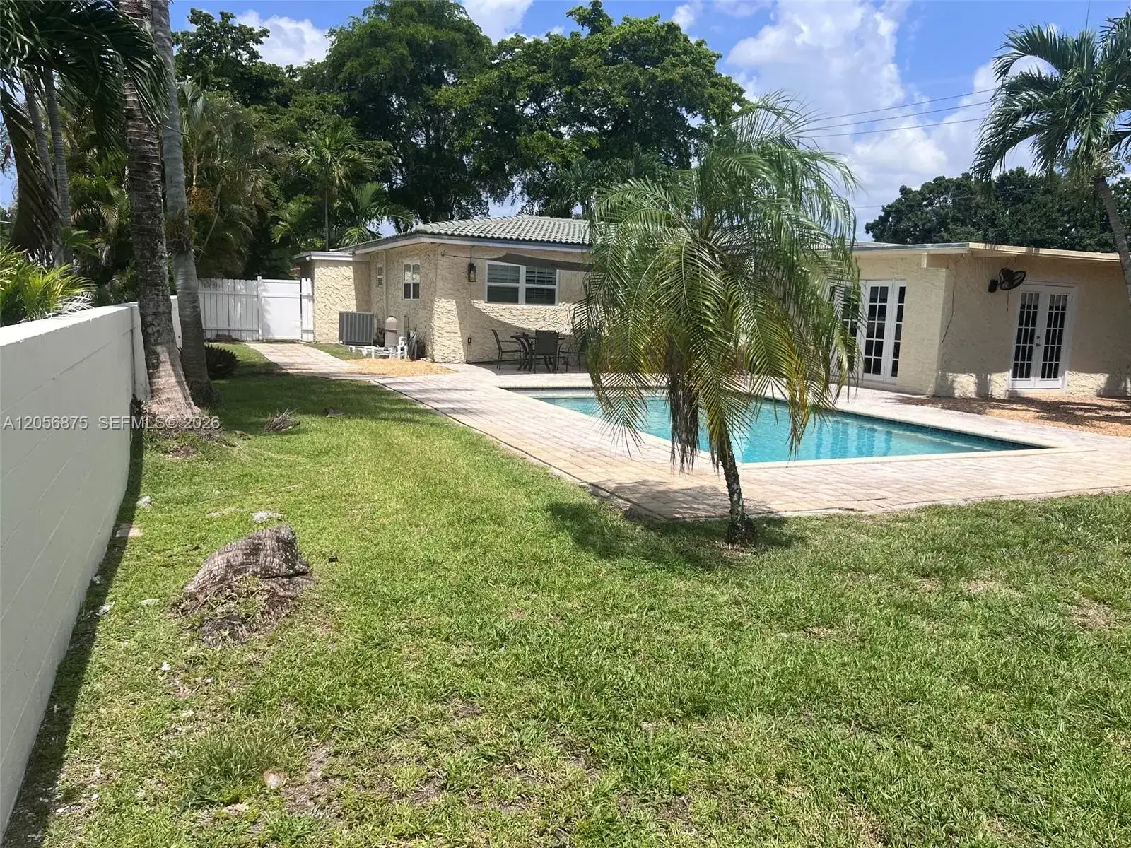 880 Azalea Ct, Plantation FL 33317 photo 5