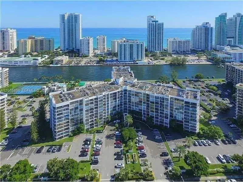 800 Parkview Dr # 410, Hallandale Beach FL 33009