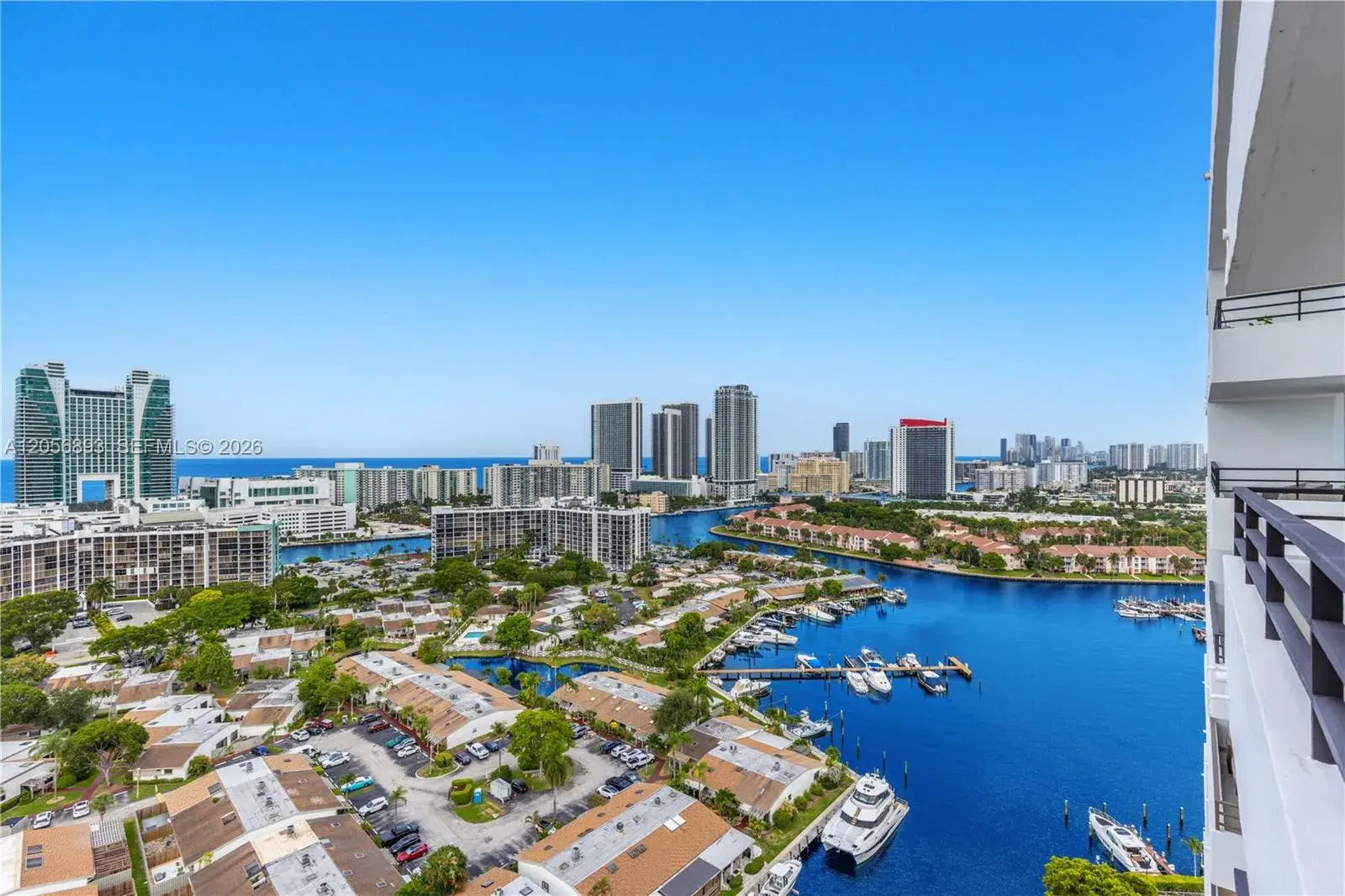 2500 PARKVIEW DR # 2405, Hallandale Beach FL 33009