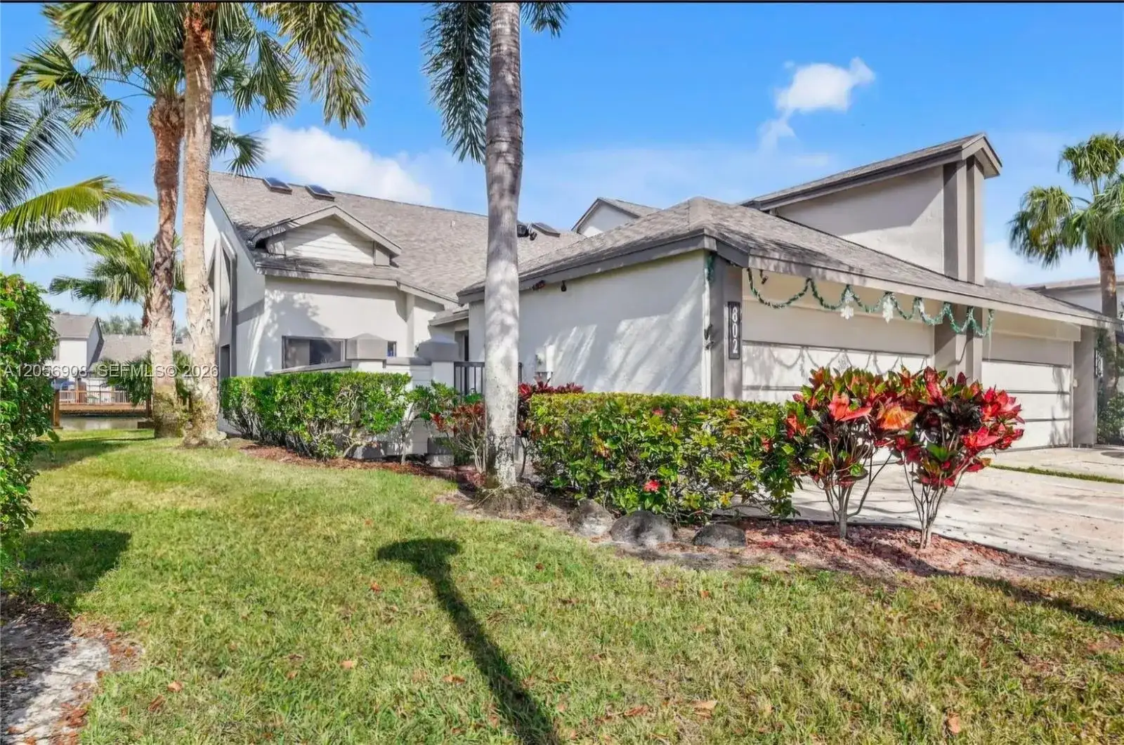 802 Landings Blvd, Green Acres FL 33413 photo 2