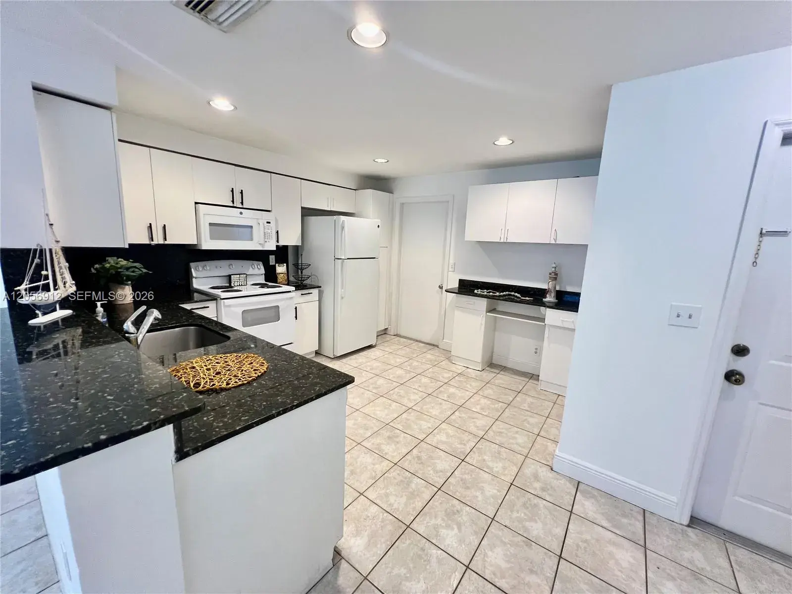1387 Barcelona Way # 26, Weston FL 33327 photo 5