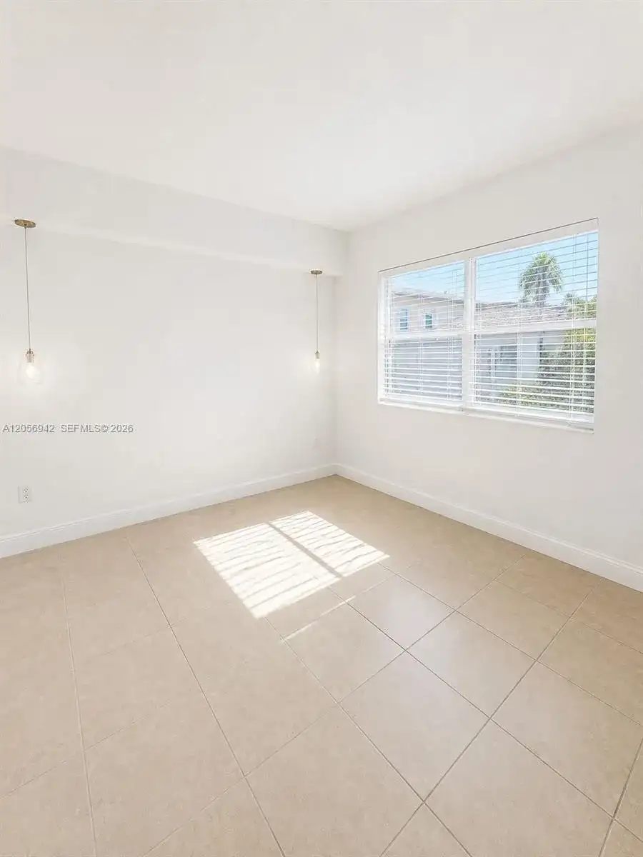 2249 Johnson St, Hollywood FL 33020 photo 4