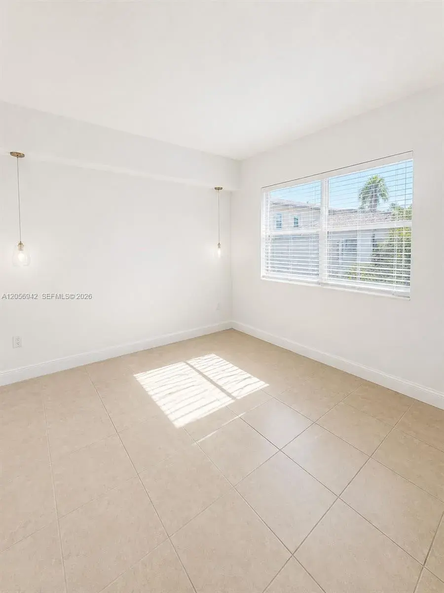 2249 Johnson St, Hollywood FL 33020