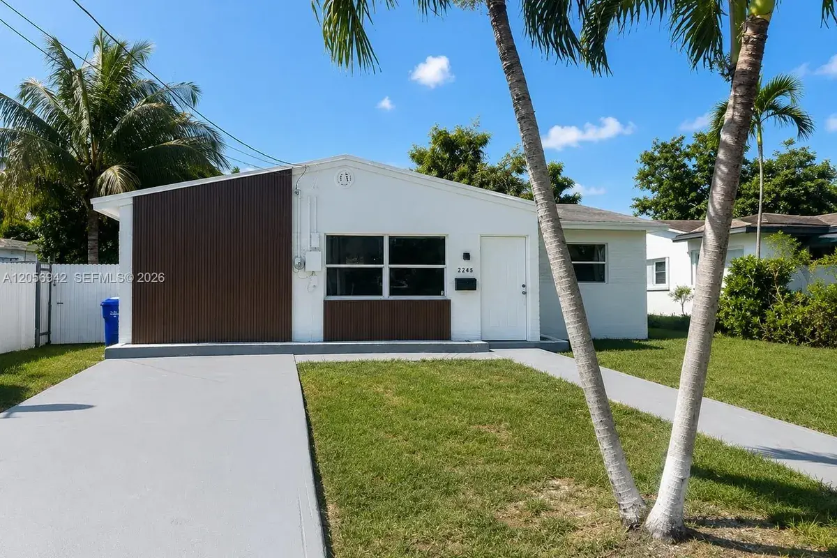2249 Johnson St, Hollywood FL 33020