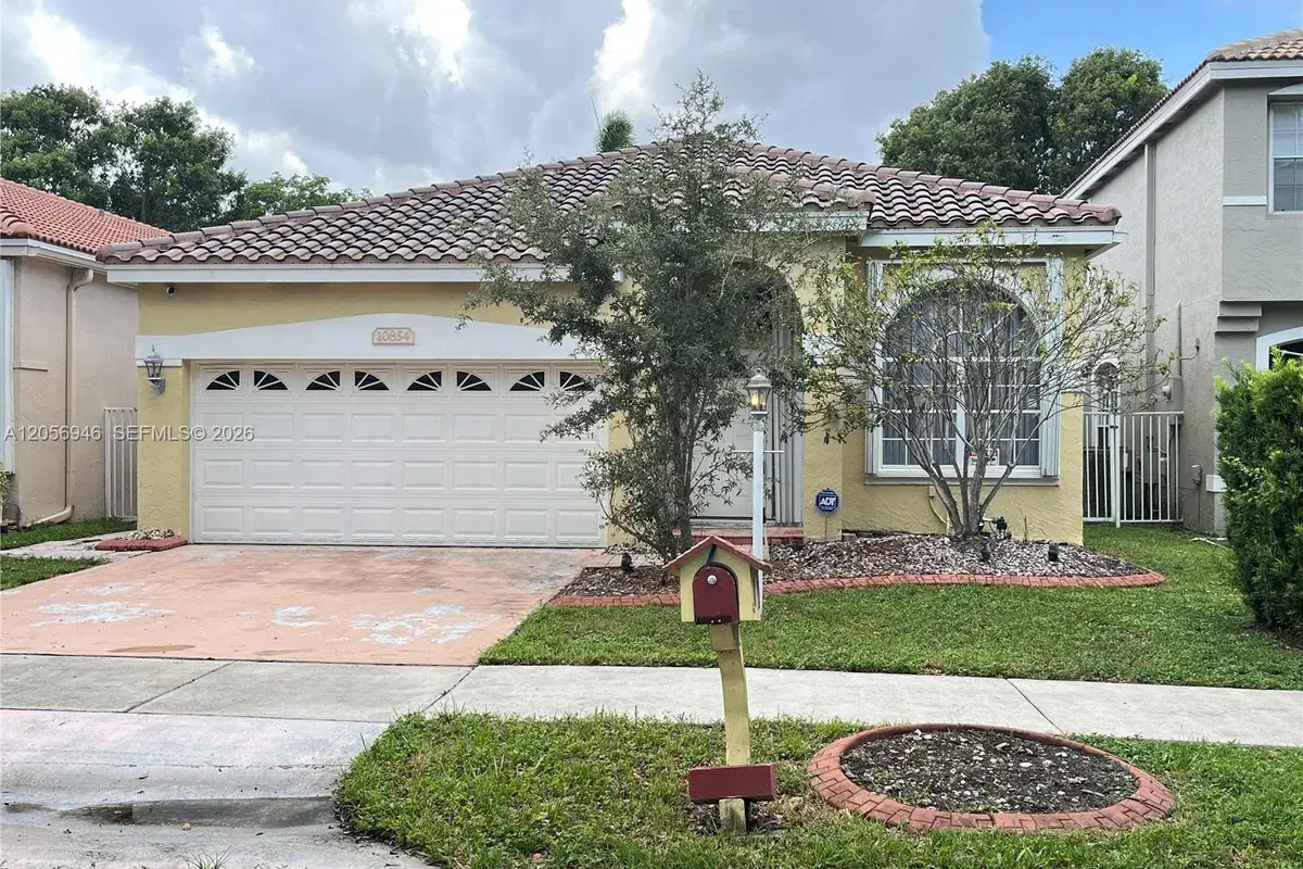 10854 Limeberry Dr, Cooper City FL 33026