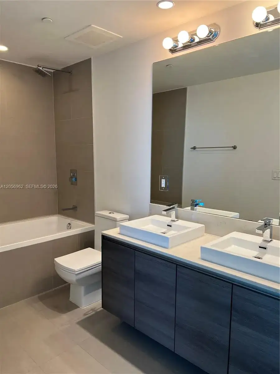 1080 Brickell Ave # 3307, Miami FL 33131 photo 4