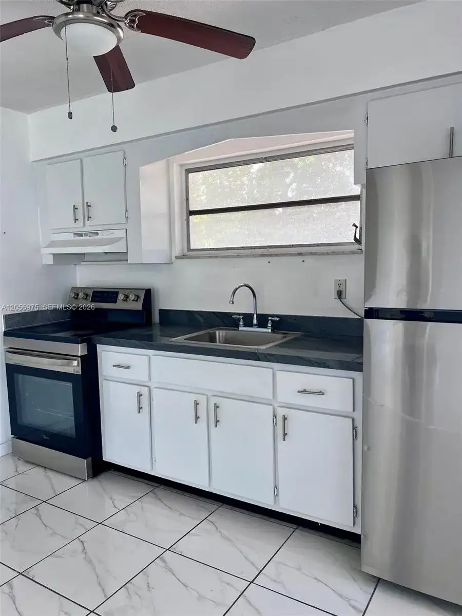 121 NE 80 TER # 5, Miami FL 33131 photo 4