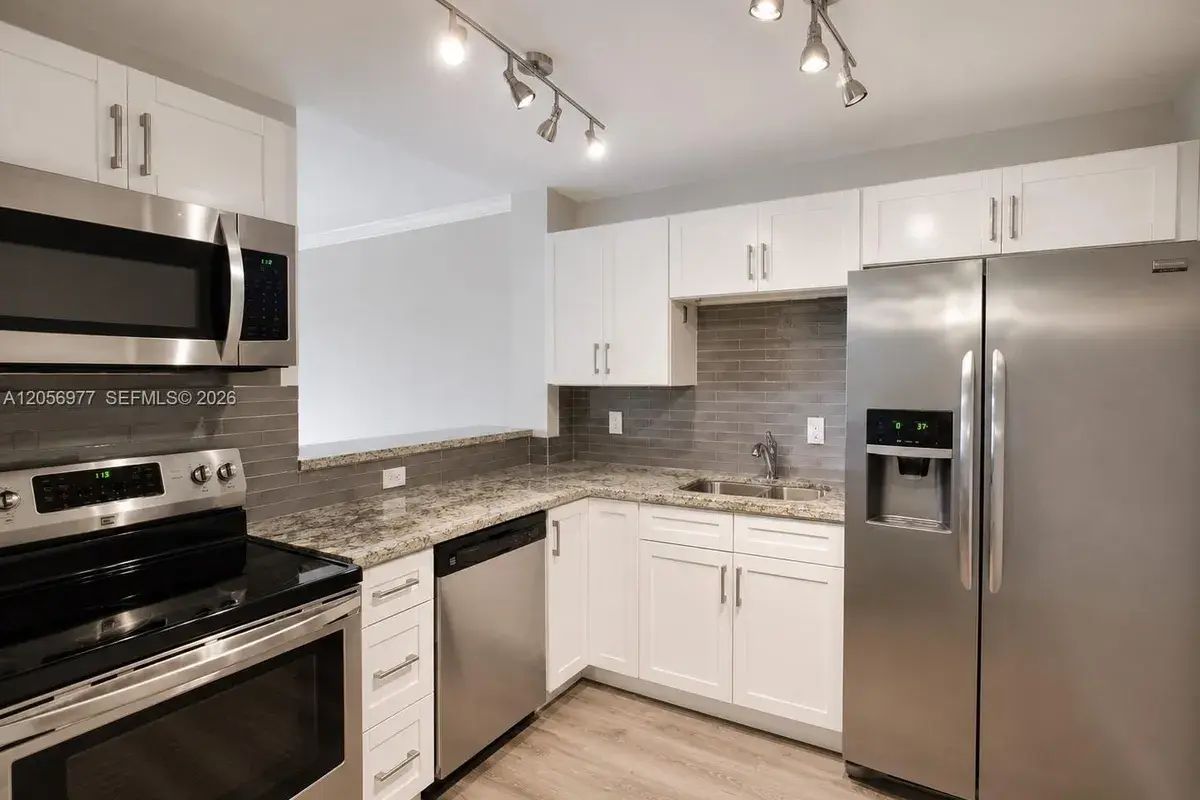 1881 Middle River Dr # 604, Fort Lauderdale FL 33305
