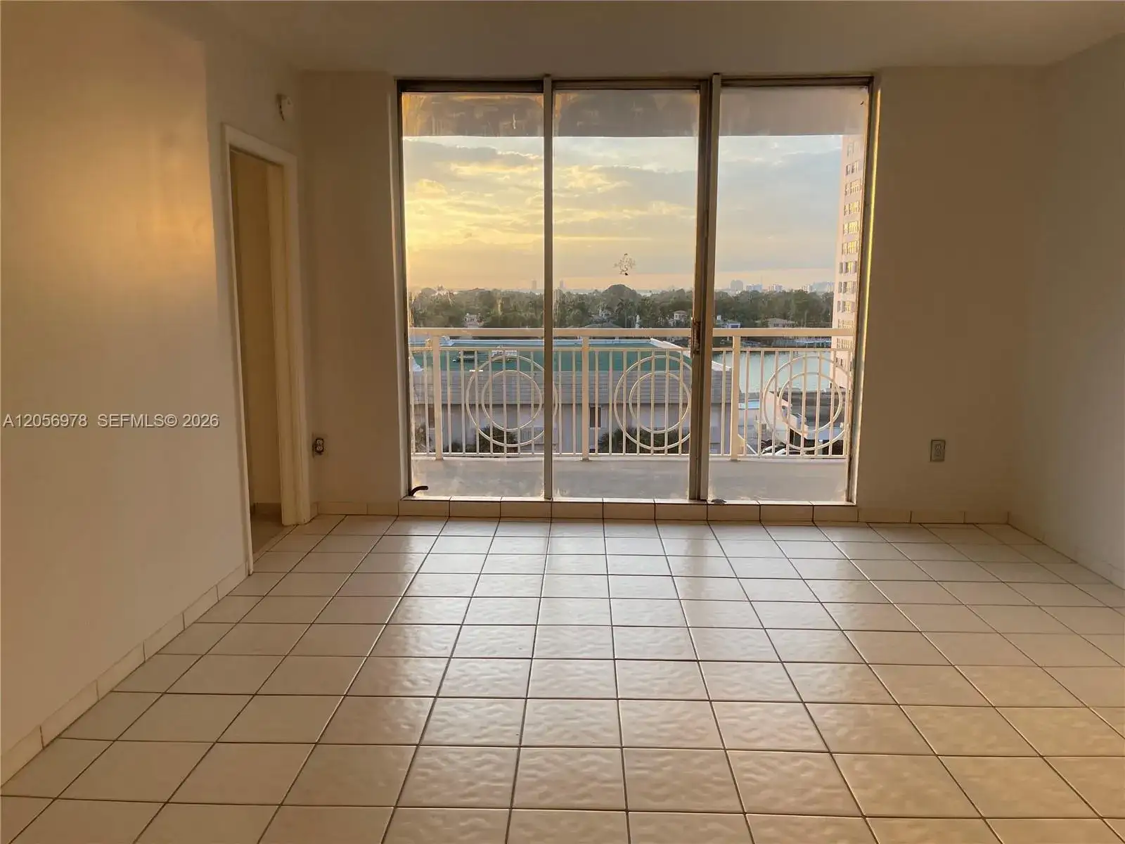 5825 Collins Ave # 7B, Miami Beach FL 33140 photo 2