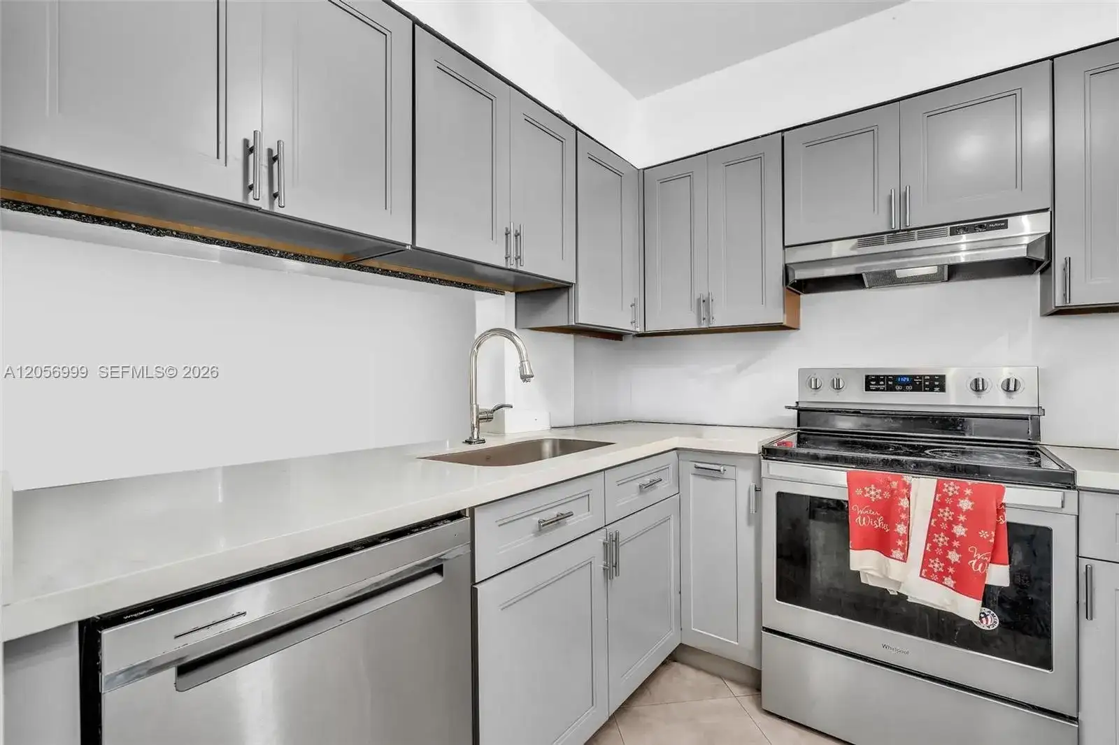 3021 N Oakland Forest Dr # 208, Oakland Park FL 33309 photo 4