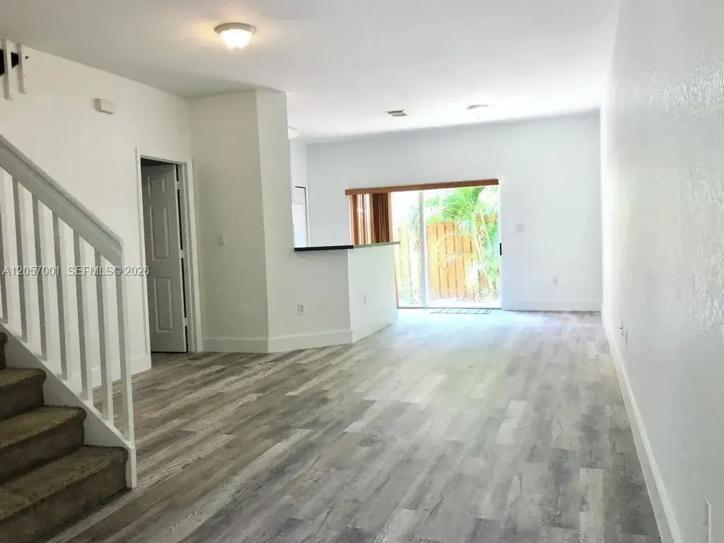 8527 NW 108th Ave # 41, Doral FL 33178 photo 3