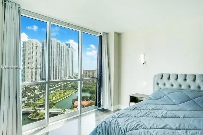 16400 Collins Ave # 1942, Sunny Isles Beach FL 33160 photo 4