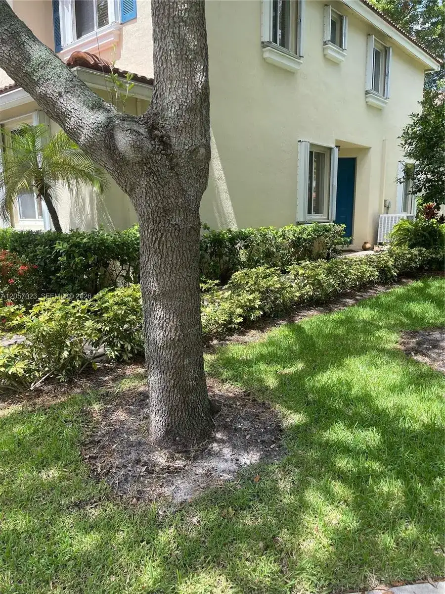 2847 S Evergreen Cir # 2847, Boynton Beach FL 33426 photo 2