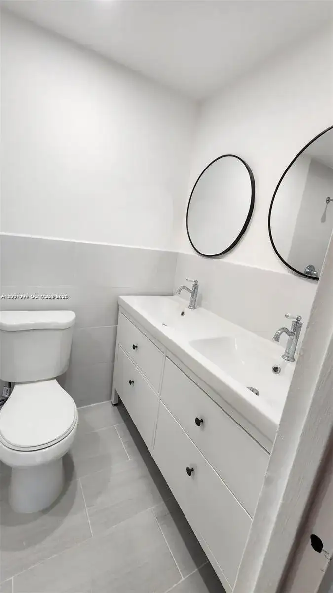 200 177th Dr # 308, Sunny Isles Beach FL 33160 photo 4