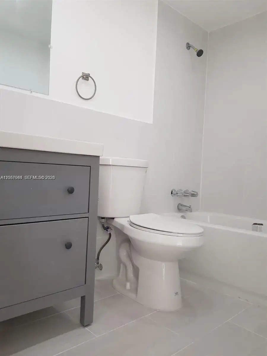 200 177th Dr # 308, Sunny Isles Beach FL 33160 photo 5