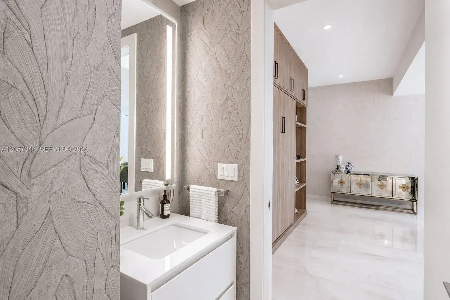300 Biscayne Boulevard Way # 3109W, Miami FL 33131 photo 5
