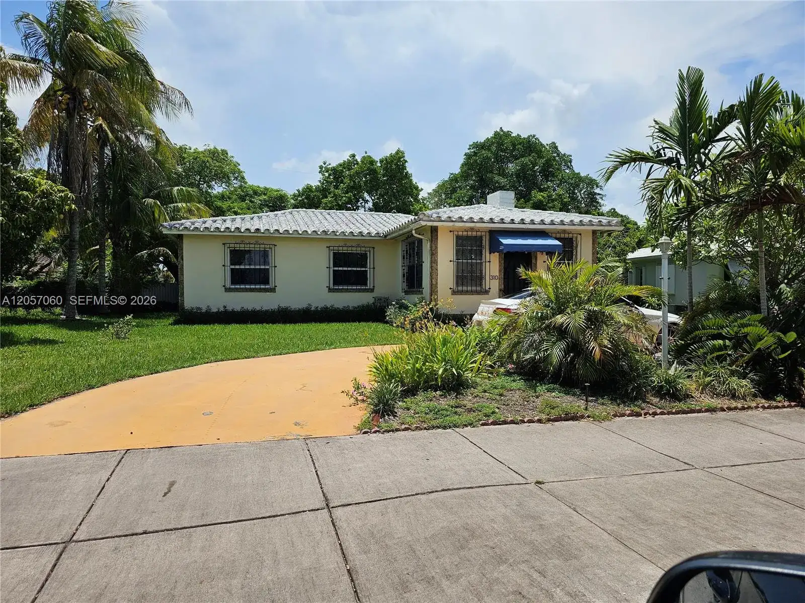 310 Ponce De Leon Blvd, Coral Gables FL 33134 photo 2