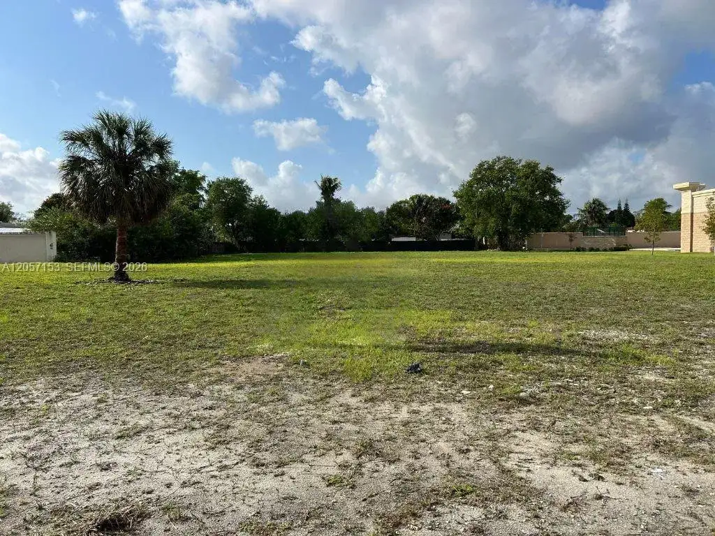 4678 W Hallandale Beach Blvd, Pembroke Park FL 33023 photo 3