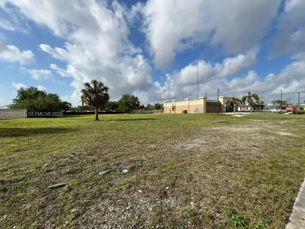4678 W Hallandale Beach Blvd, Pembroke Park FL 33023 photo 4