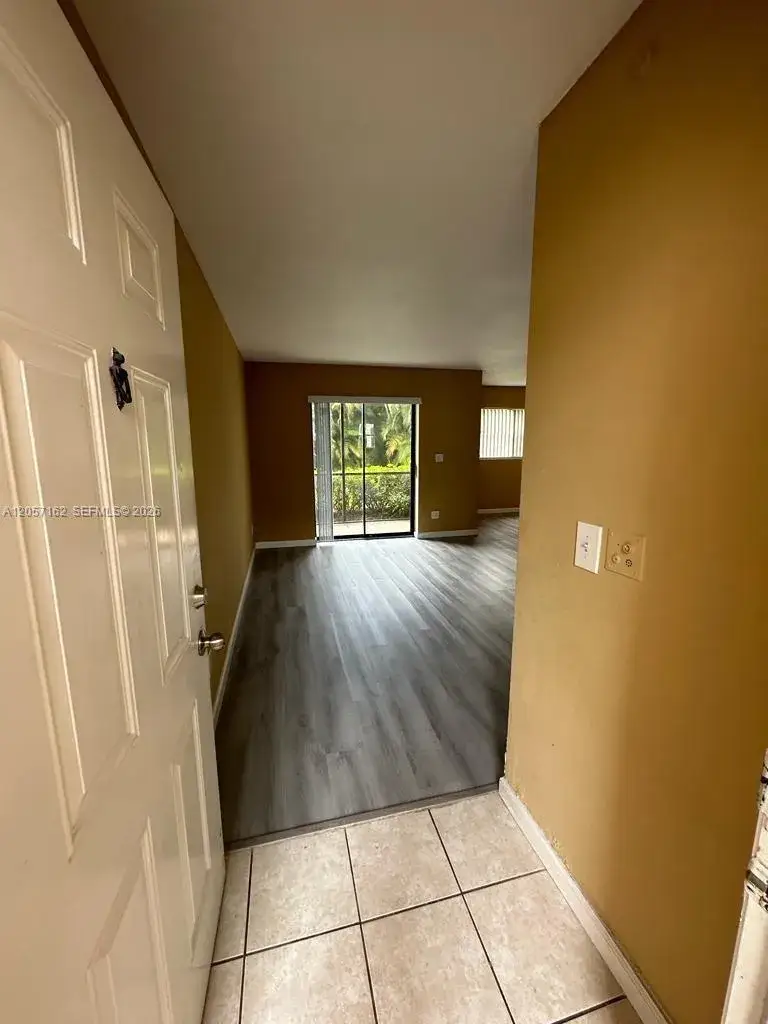 4047 NW 87th Ave # 0, Sunrise FL 33351