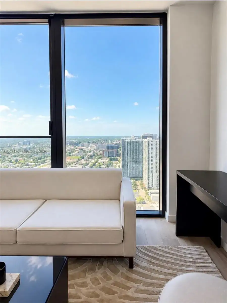 20 NE 11TH St # 3712B, Miami FL 33132 photo 2