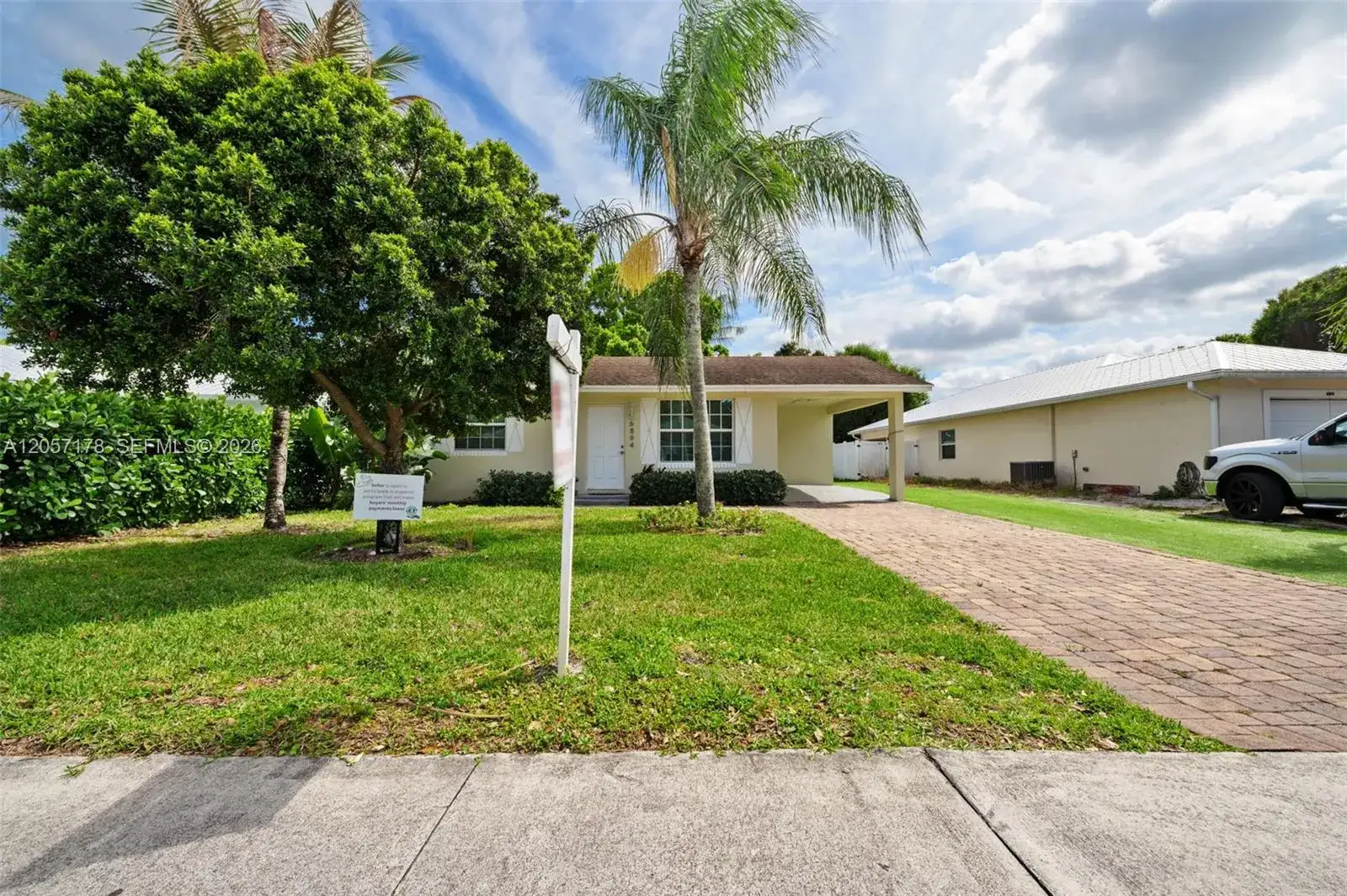 6894 3rd St, Jupiter FL 33458 photo 4