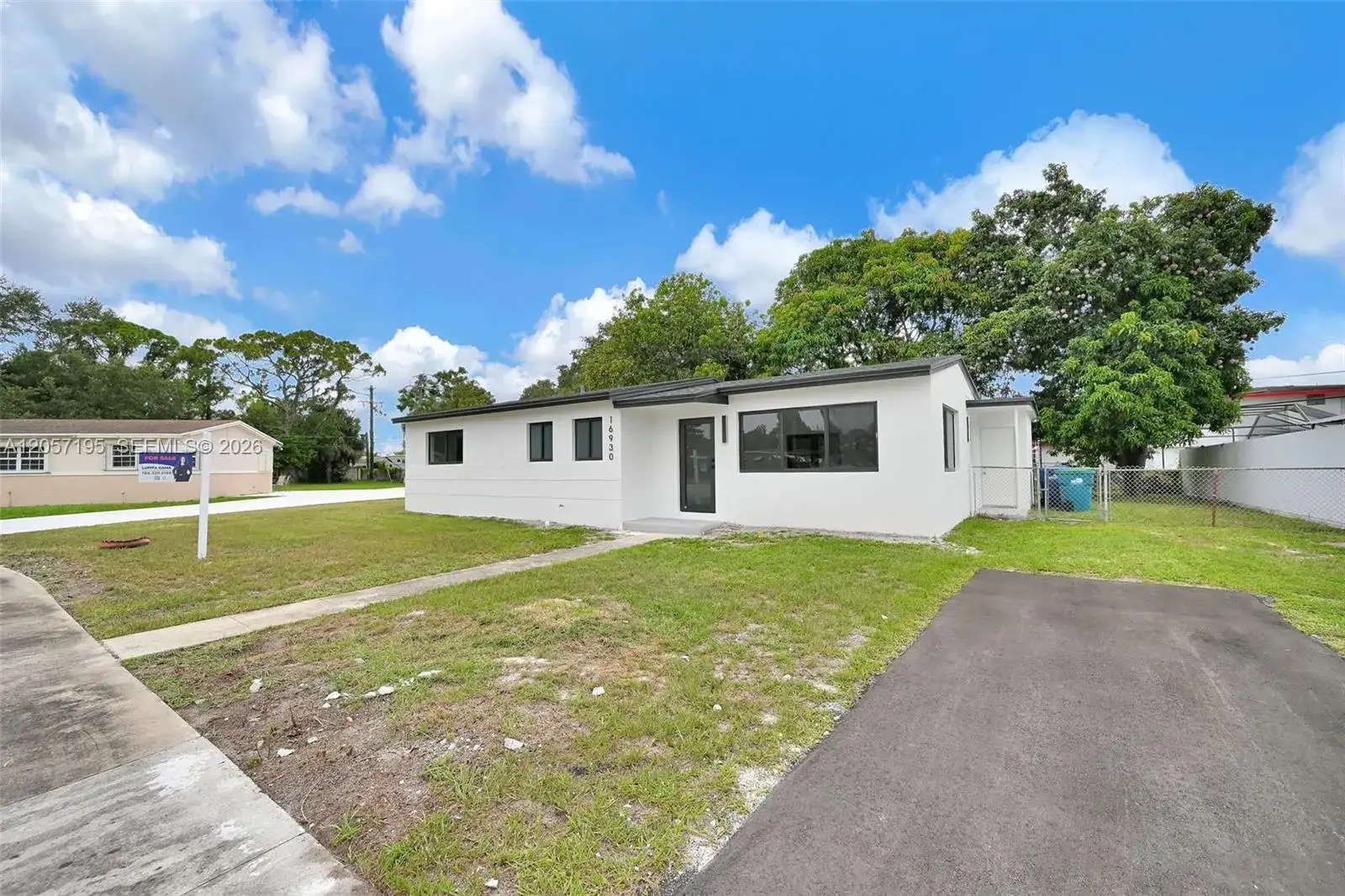 16930 NW 37th Pl, Miami Gardens FL 33055 photo 4