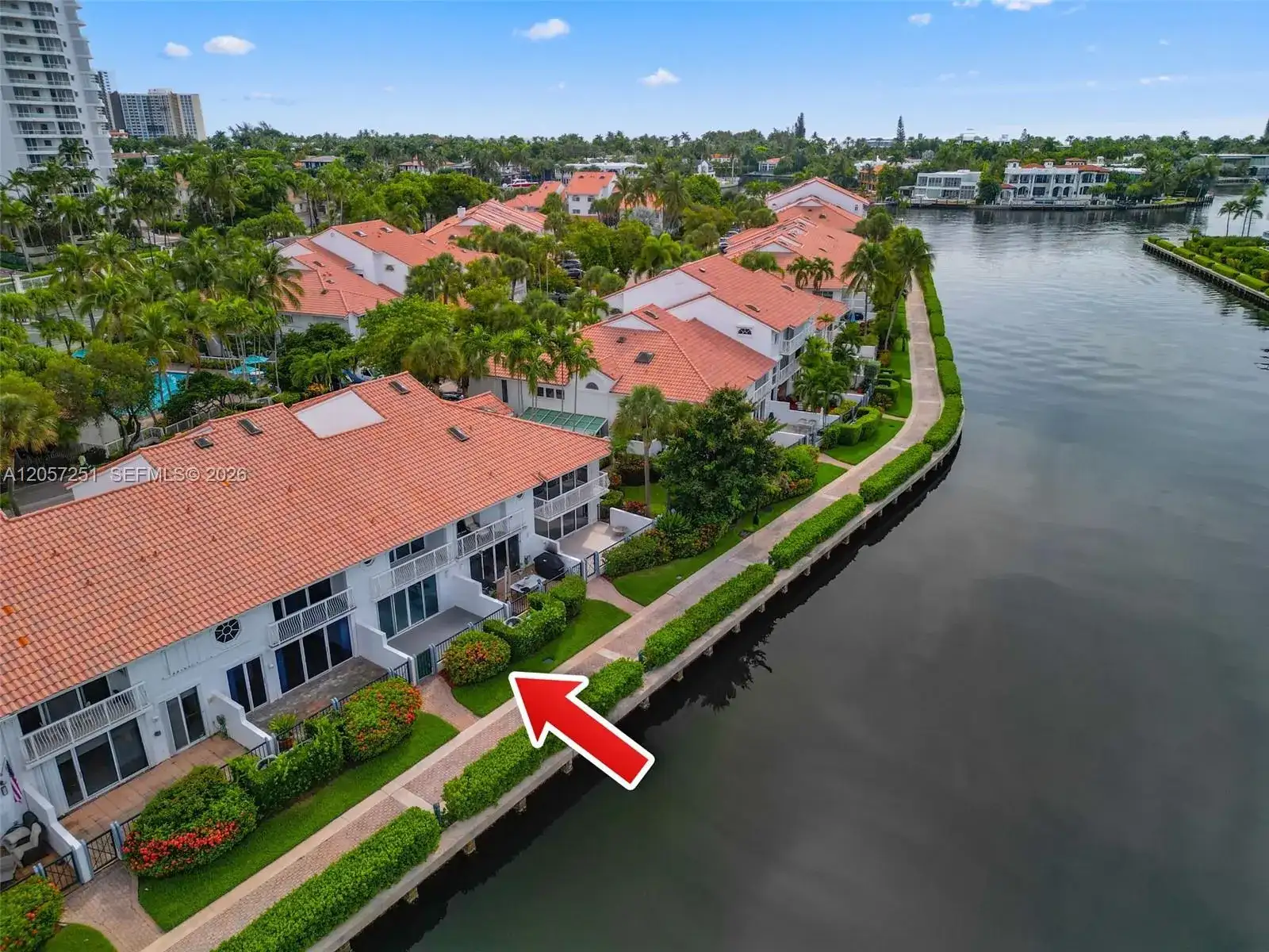 3750 NE 209th Ter, Aventura FL 33180 photo 2