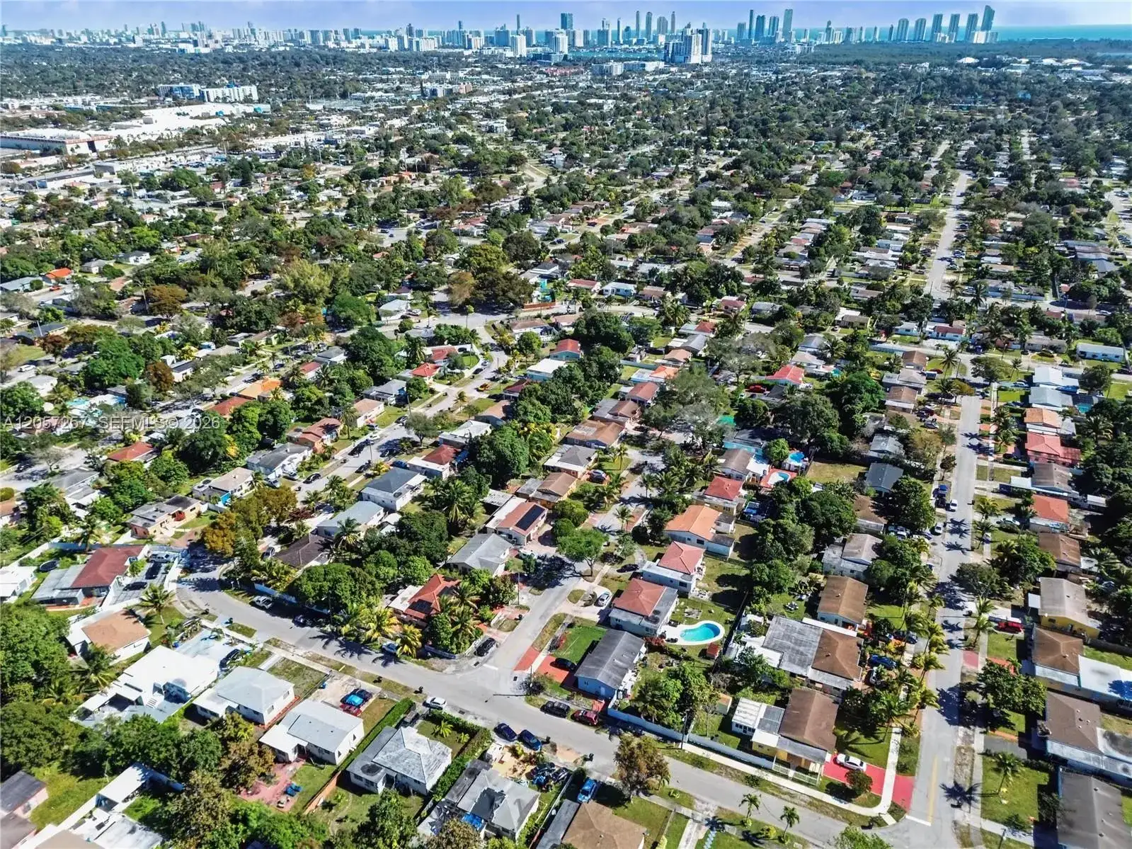 15694 NE 10th Ct, North Miami Beach FL 33162 photo 4