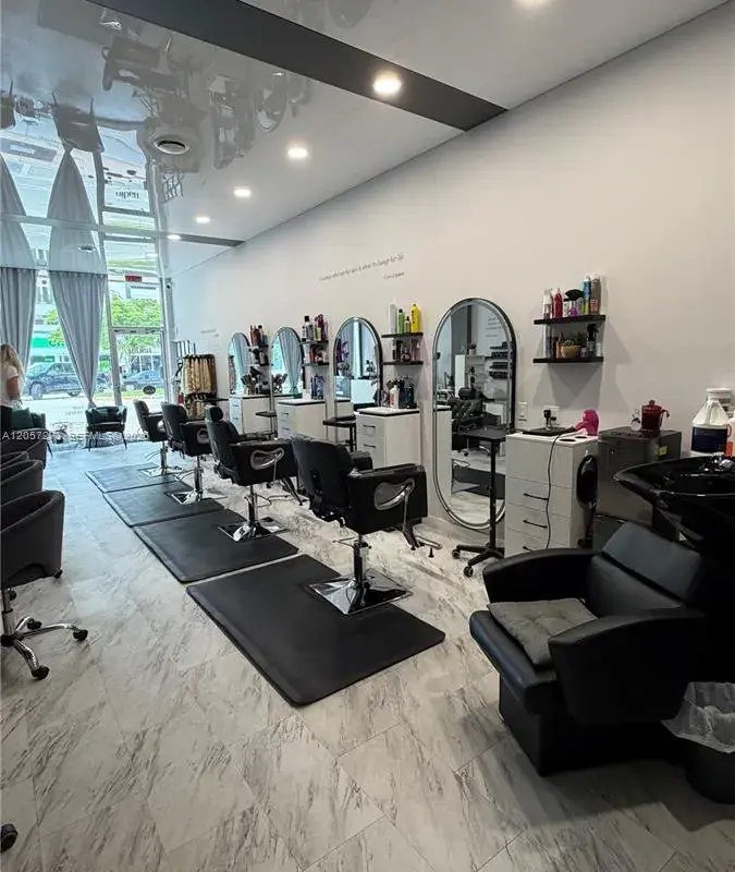 2119 Hollywood Blvd, Hollywood FL 33020