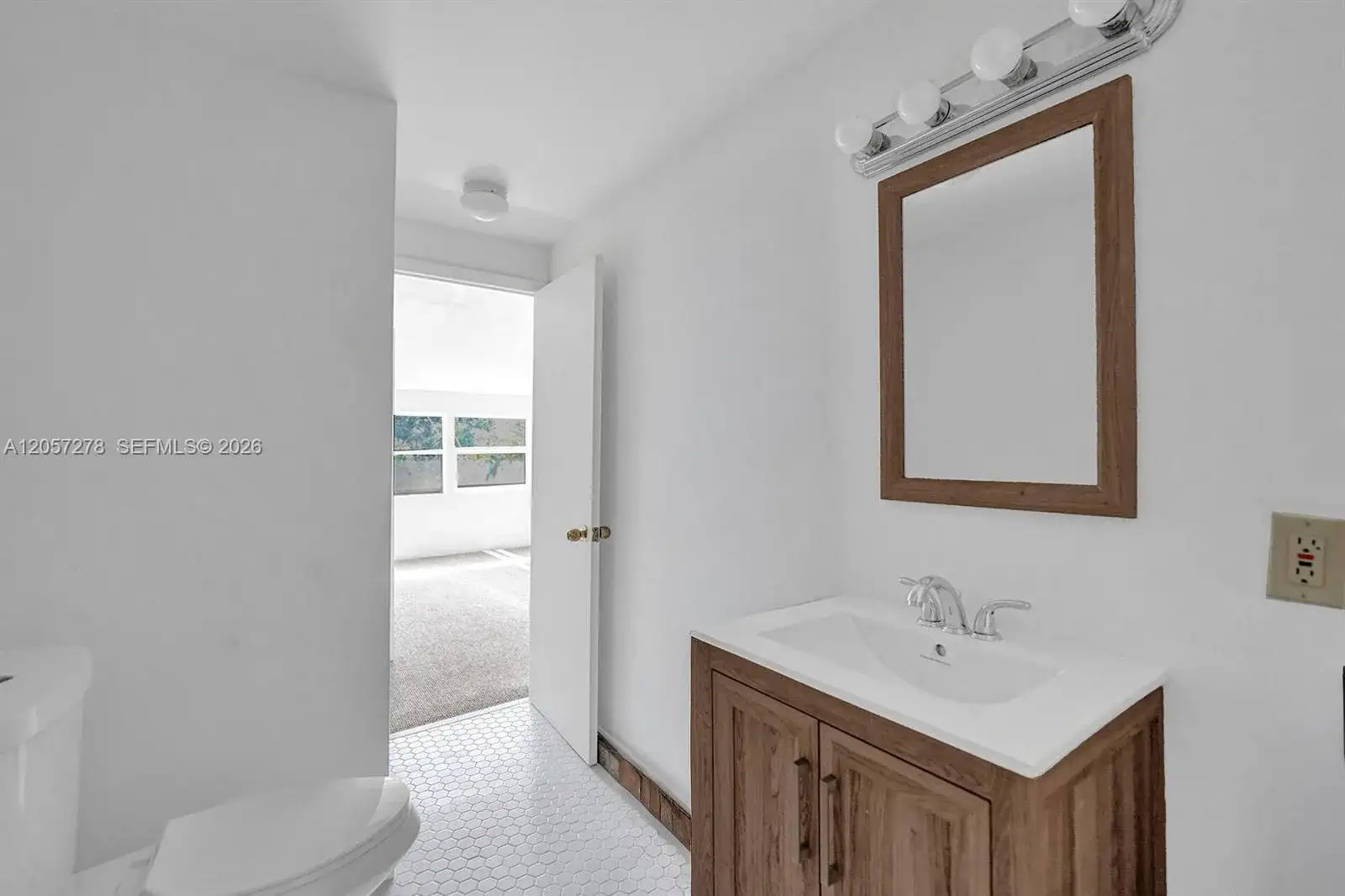 310 N Ocean Breeze # 3, Lake Worth FL 33460 photo 4