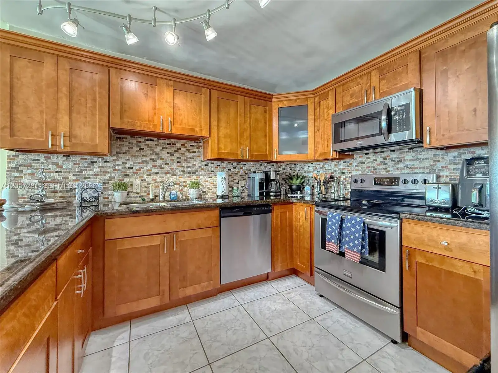 5701 Collins Ave # 1508, Miami Beach FL 33140 photo 3