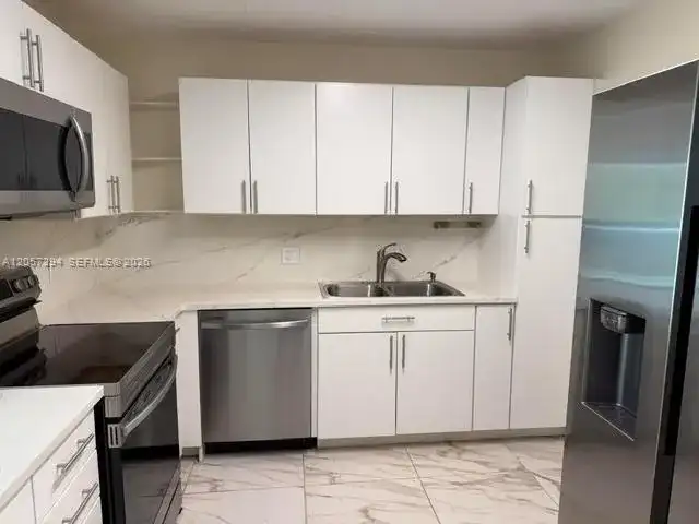 2801 NE 183rd St # 308W, Aventura FL 33160