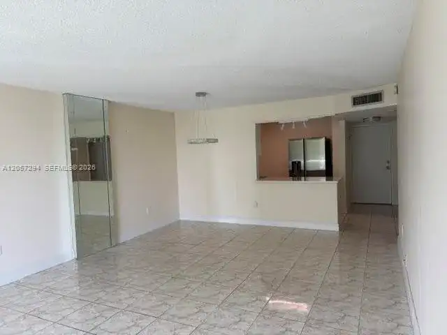 2801 NE 183rd St # 308W, Aventura FL 33160 photo 3