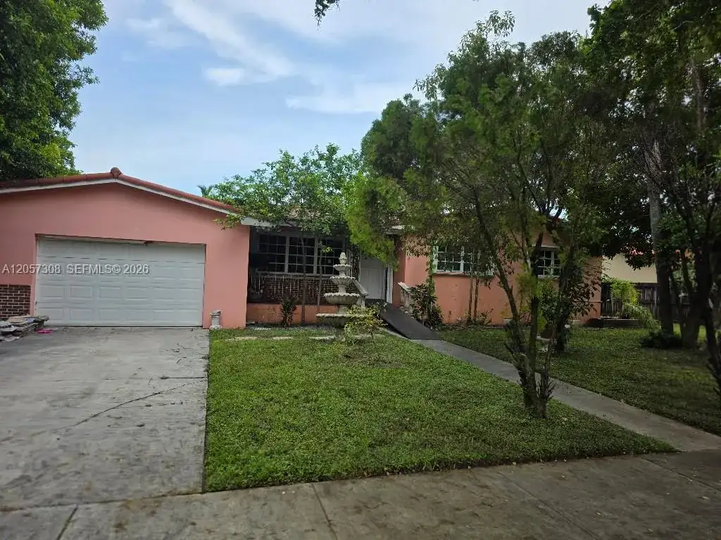 881 Albatross St, Miami Springs FL 33166 photo 3