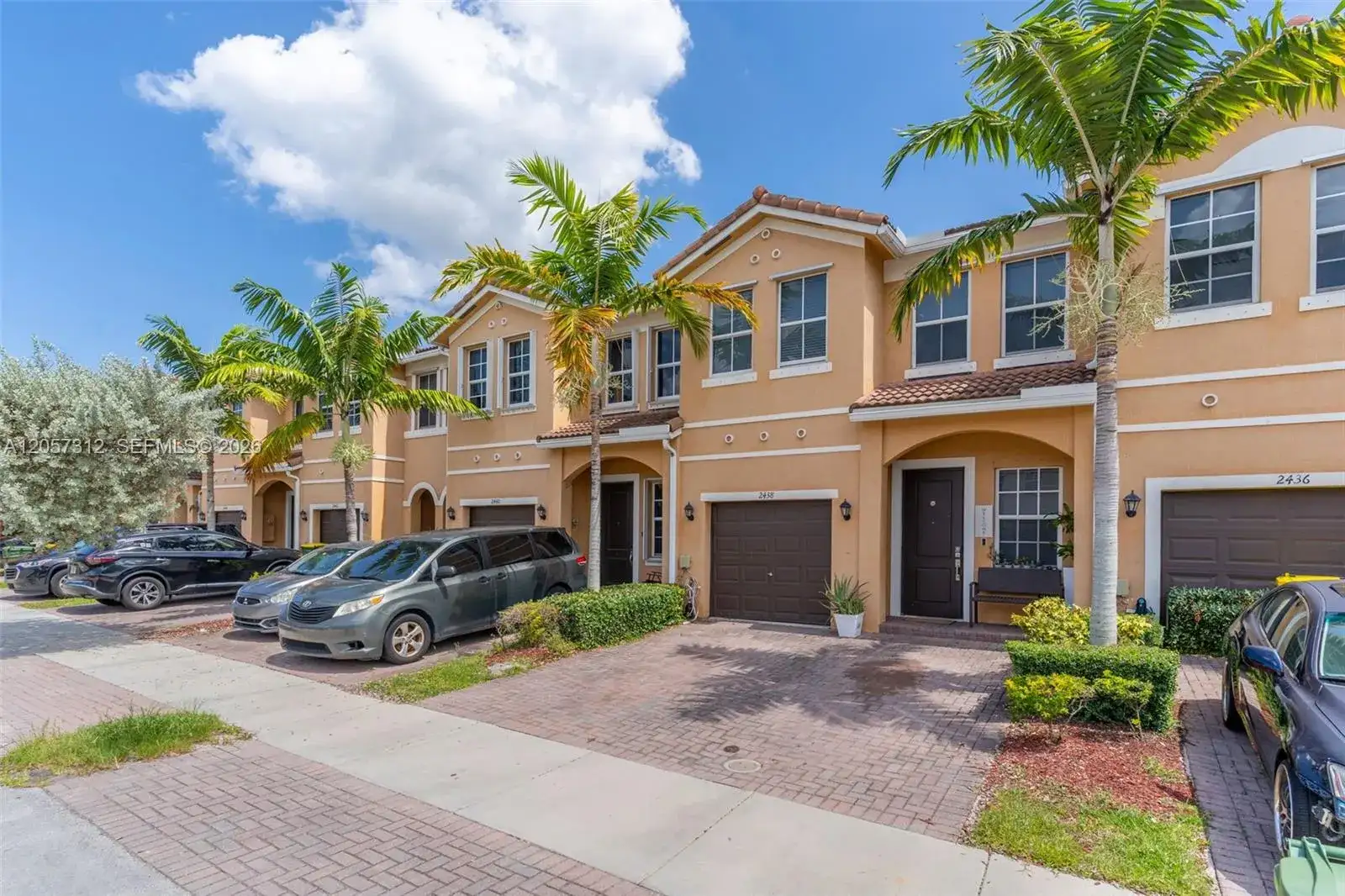2438 SE 15th St, Homestead FL 33035 photo 2