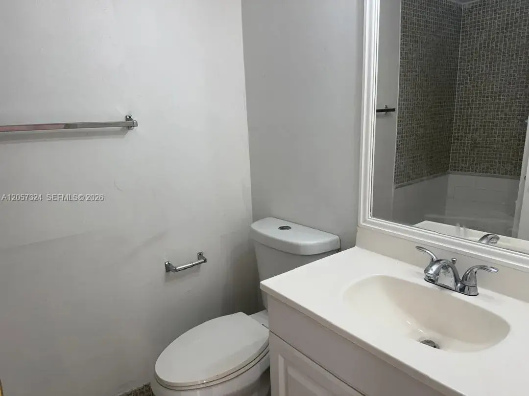 4725 NW 7th St # 3, Miami FL 33126 photo 4