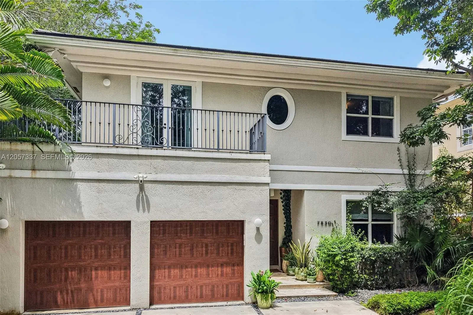 7830 SW 48th Ct, Miami FL 33143