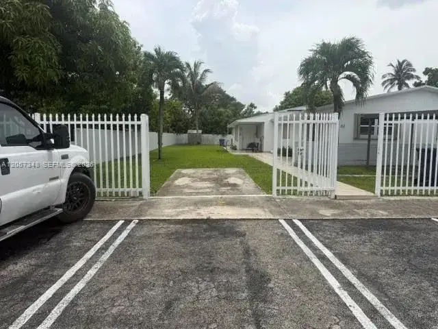 260 Northwest Dr # 260, Miami FL 33126 photo 5