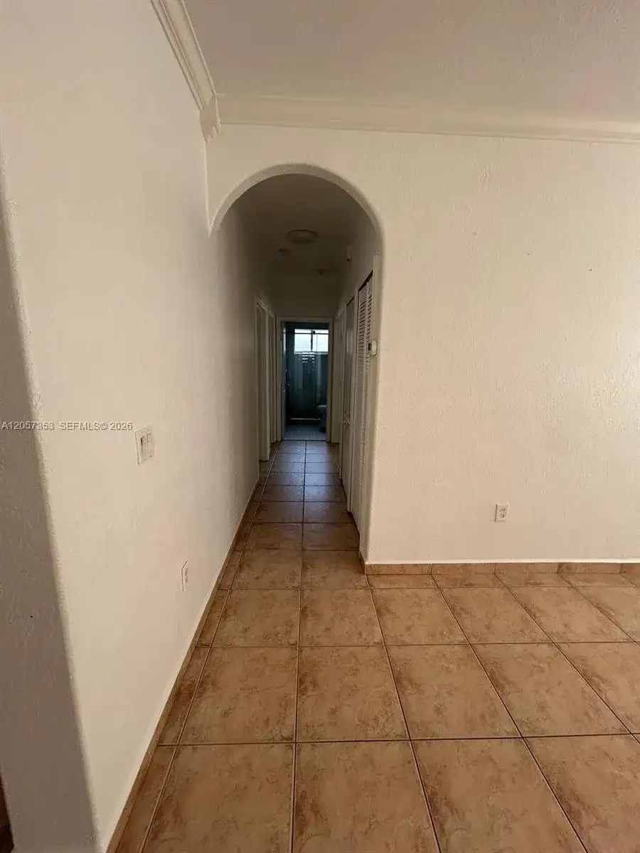 9117 NW 169th St, Miami Lakes FL 33018 photo 5