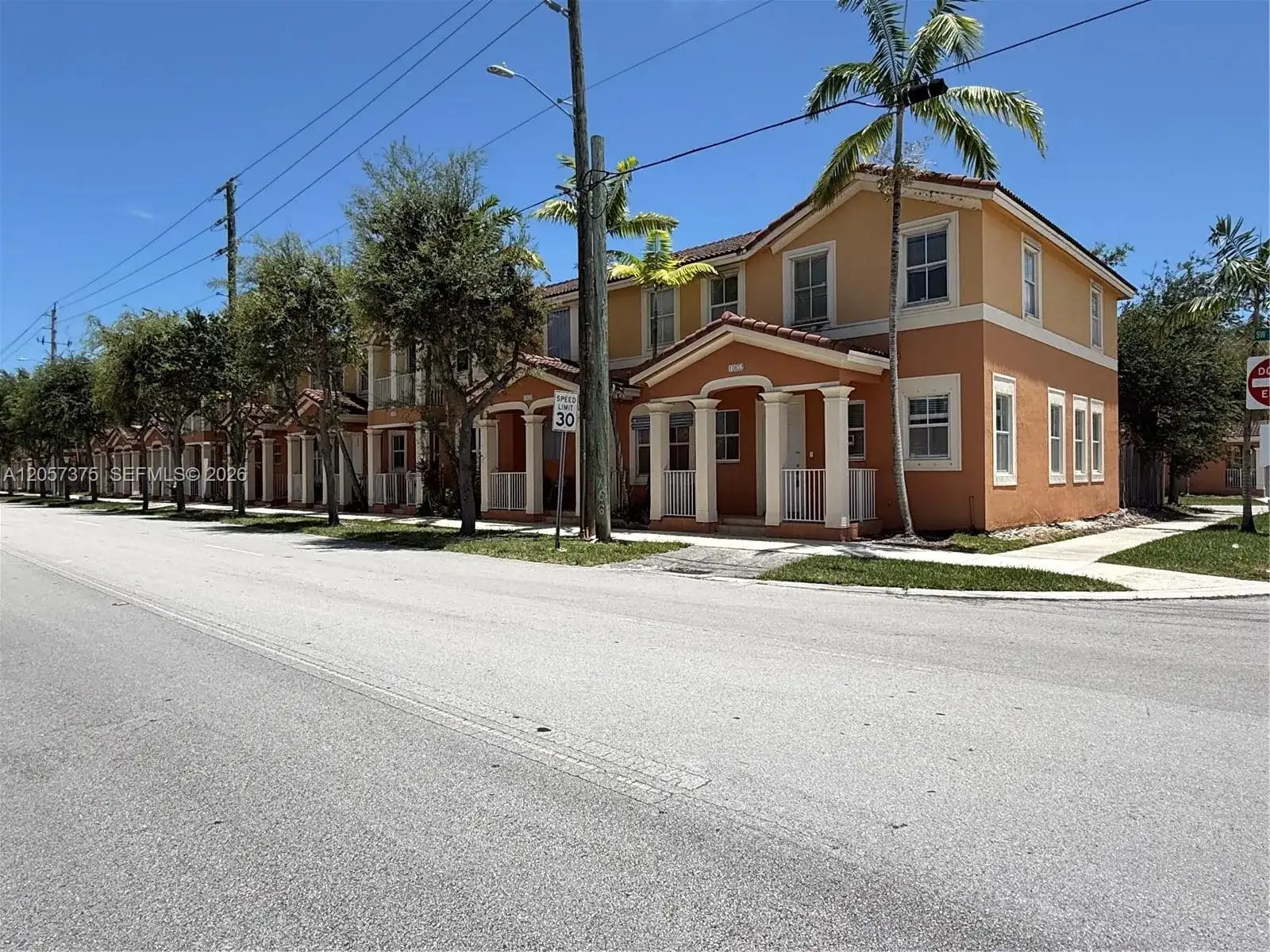 10852 SW 240th St, Homestead FL 33032 photo 3