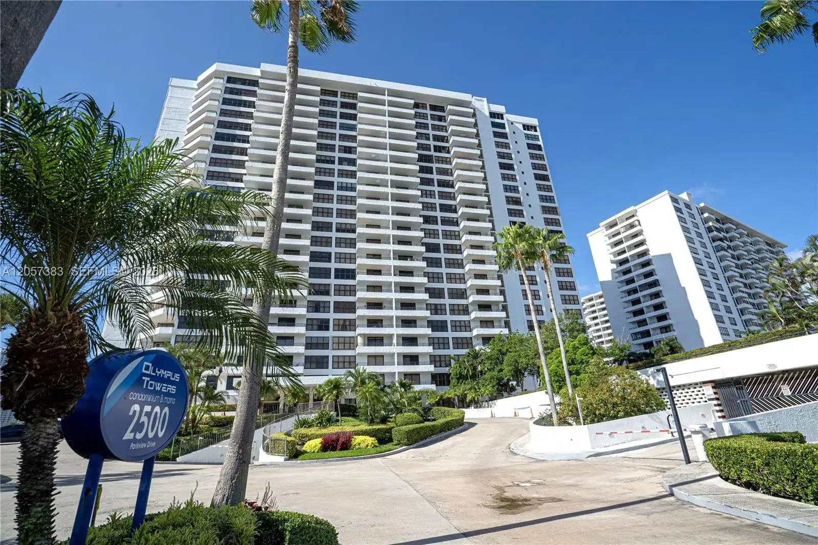 2500 Parkview Dr # 616, Hallandale Beach FL 33009